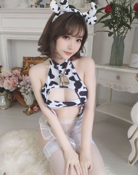 年轻的女学生2_蓝光高清在线