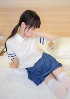 与爱同居1_4K在线播放观看