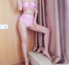 年轻的邻居的阿6_免费观看高清版