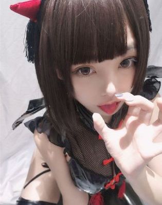 冰山高冷受被c到哭_HD在线观看视频