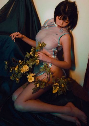 自愿做女室友的脚奴_720免费观看最新